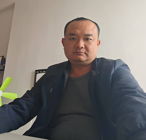 海南省文昌市文城镇蜂疗蜡疗专家吴乾华先生